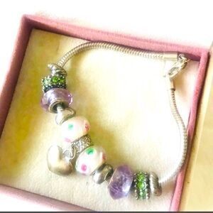 Vintage  Pandora bracelet 12 Charms💕💕in originalbox. Can use charm separately